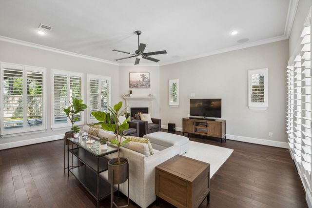111 N Bimini Twist Circle, The Woodlands, TX 77375
