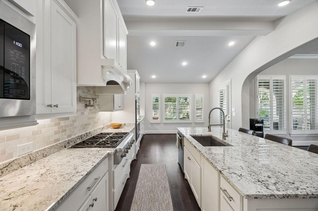 111 N Bimini Twist Circle, The Woodlands, TX 77375