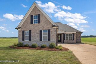 854 Coahoma Court, Nesbit, MS 38651