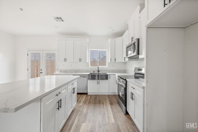 9502 Beam Street, Bakersfield, CA 93311