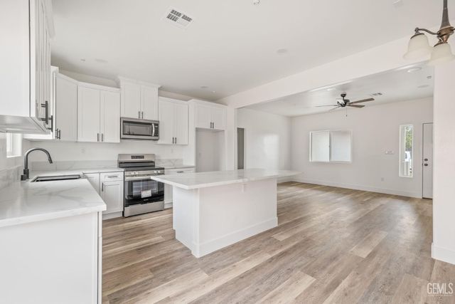 9502 Beam Street, Bakersfield, CA 93311