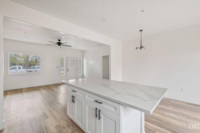 9502 Beam Street, Bakersfield, CA 93311