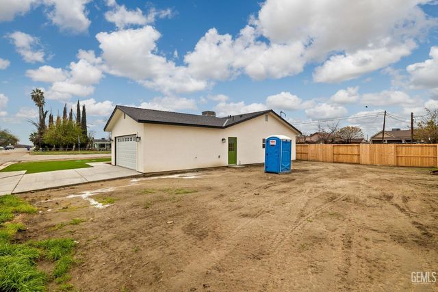 9502 Beam Street, Bakersfield, CA 93311