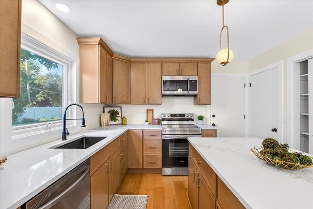 505 Mark Drive, Verona, WI 53593