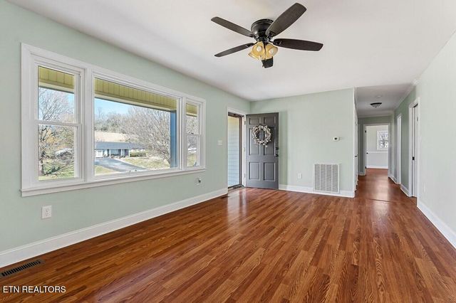 663 N Edgewood Drive, Sparta, TN 38583