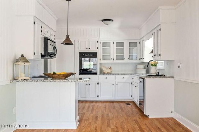 663 N Edgewood Drive, Sparta, TN 38583