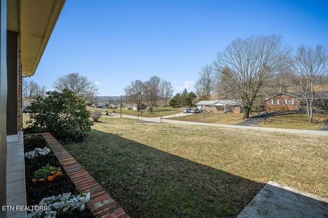 663 N Edgewood Drive, Sparta, TN 38583