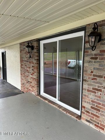 663 N Edgewood Drive, Sparta, TN 38583