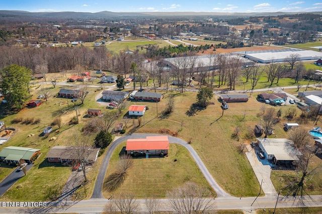 663 N Edgewood Drive, Sparta, TN 38583