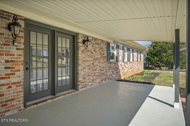 663 N Edgewood Drive, Sparta, TN 38583