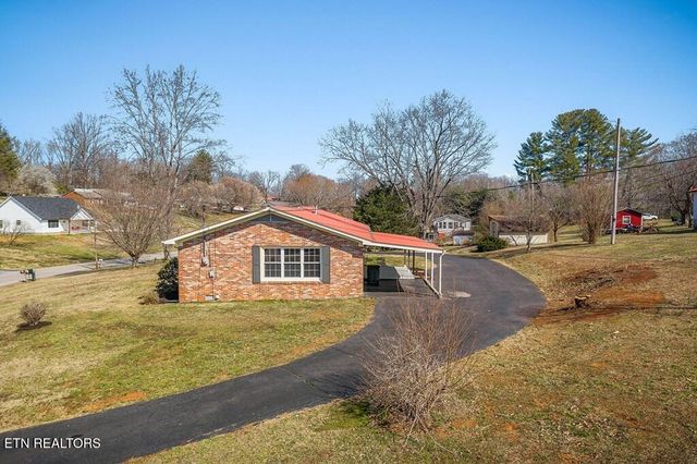663 N Edgewood Drive, Sparta, TN 38583