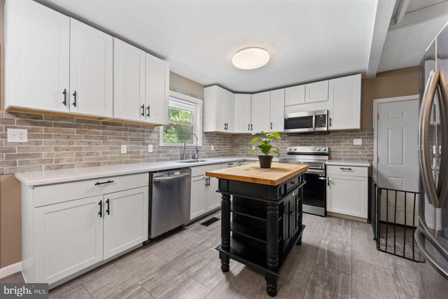 311 PINE TREE RD, Townsend, DE 19734