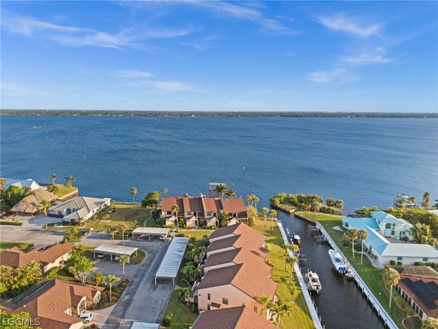 15481 Admiralty CIR 4, North Fort Myers, FL 33917