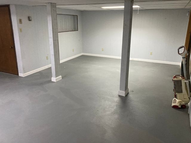 84 D St, Dracut, MA 01826