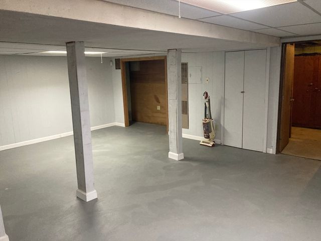 84 D St, Dracut, MA 01826