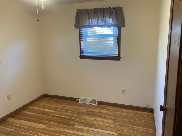 84 D St, Dracut, MA 01826