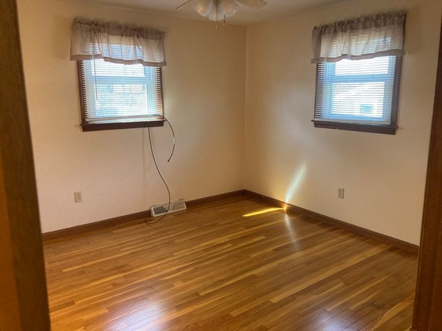 84 D St, Dracut, MA 01826