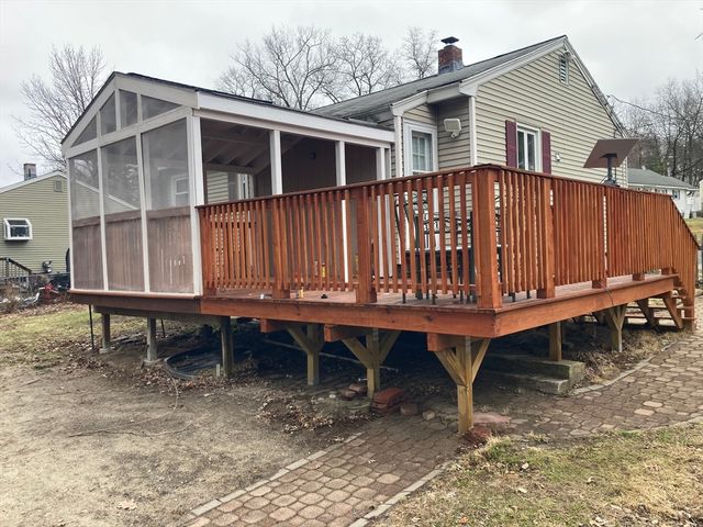 84 D St, Dracut, MA 01826