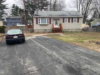 84 D St, Dracut, MA 01826