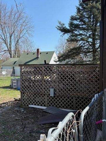 204 W Berry Avenue, Lansing, MI 48910