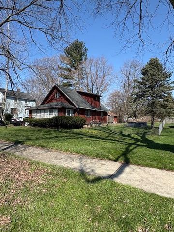204 W Berry Avenue, Lansing, MI 48910