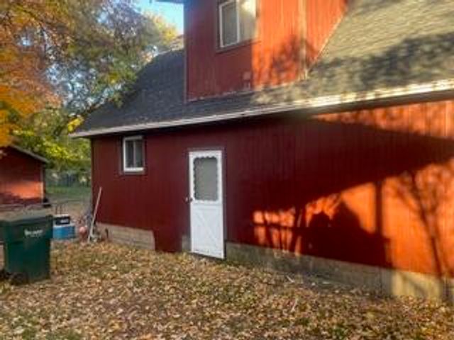 204 W Berry Avenue, Lansing, MI 48910