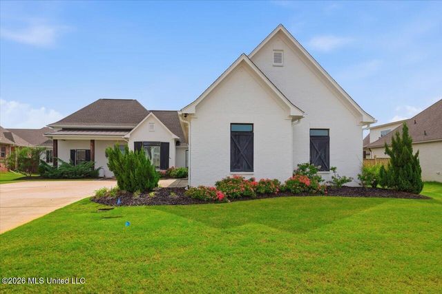 1009 Sapphire Crossing, Flowood, MS 39232