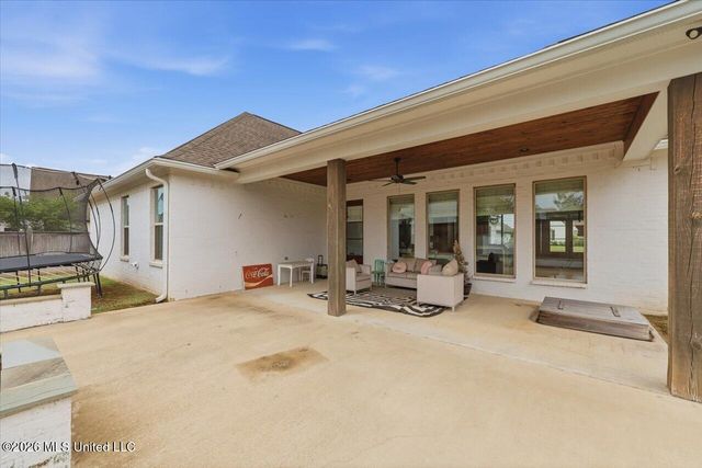 1009 Sapphire Crossing, Flowood, MS 39232