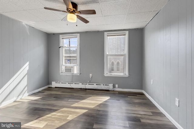 3218 E THOMPSON ST, Philadelphia, PA 19134