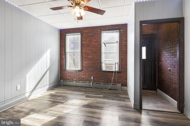 3218 E THOMPSON ST, Philadelphia, PA 19134
