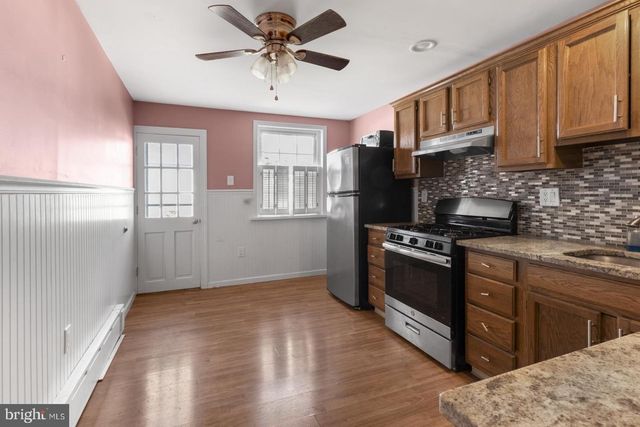 3218 E THOMPSON ST, Philadelphia, PA 19134