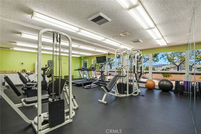 163 El Pajaro, Newbury Park, CA 91320