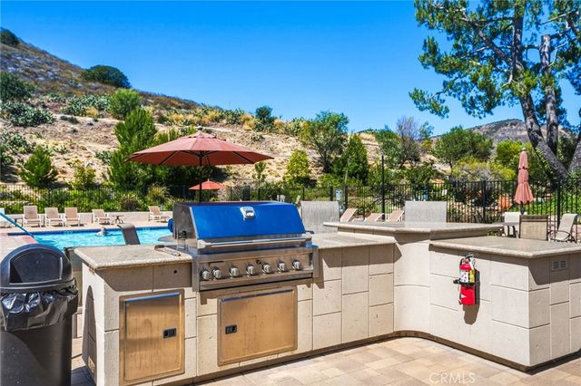 163 El Pajaro, Newbury Park, CA 91320
