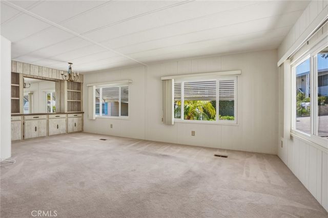 163 El Pajaro, Newbury Park, CA 91320