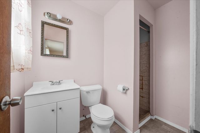 132 N Pinecrest Road, Bolingbrook, IL 60440