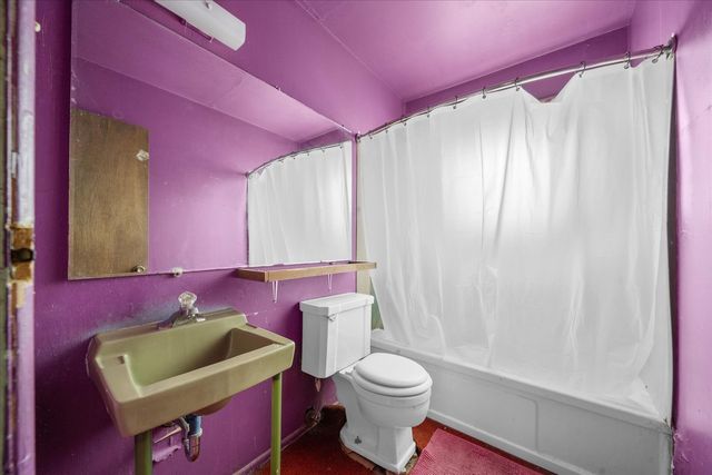 132 N Pinecrest Road, Bolingbrook, IL 60440