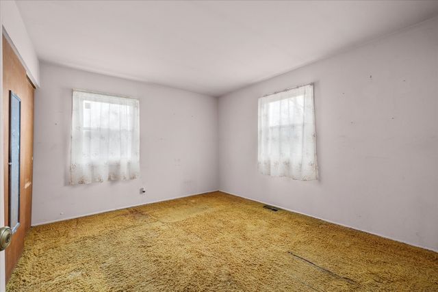 132 N Pinecrest Road, Bolingbrook, IL 60440