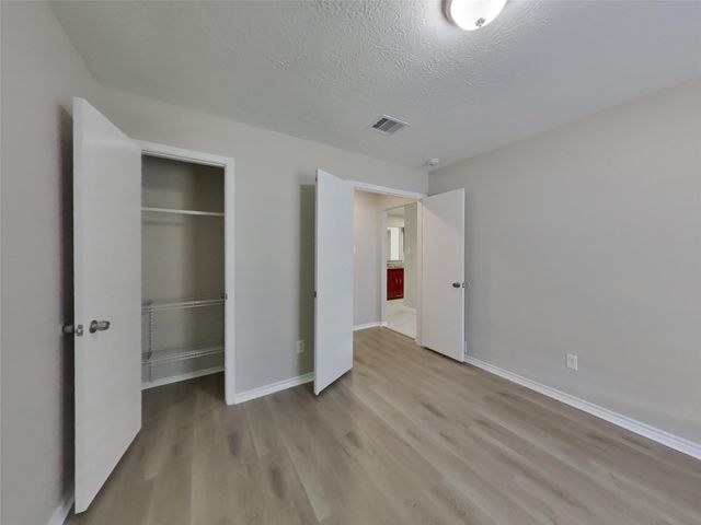 5907 Misty Meadow Street, League City, TX 77573