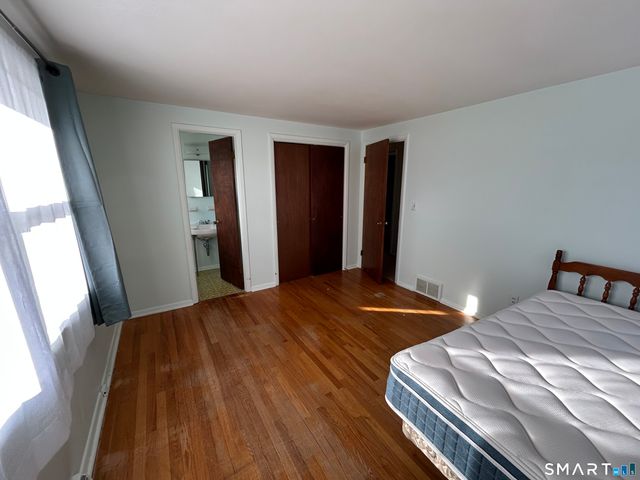 47 Williamson Road, Hamden, CT 06517