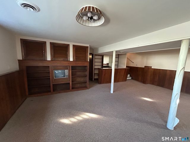 47 Williamson Road, Hamden, CT 06517