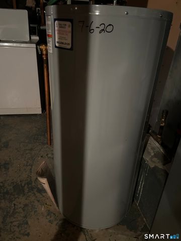 47 Williamson Road, Hamden, CT 06517