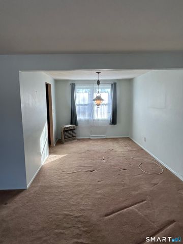 47 Williamson Road, Hamden, CT 06517