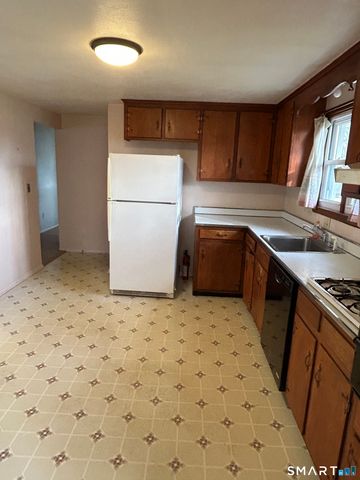 47 Williamson Road, Hamden, CT 06517