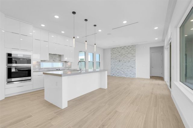 3060 KENSINGTON AVENUE, Davenport, FL 33837