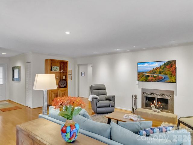 69 Tri Vista Drive 3, Lake Junaluska, NC 28745