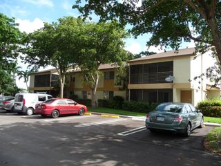 608 Gardens Dr 204, Pompano Beach, FL 33069