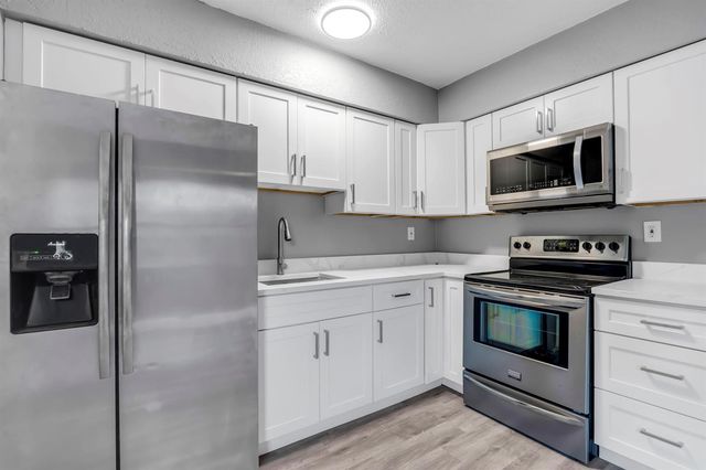 1523 SW 68th Way, North Lauderdale, FL 33068