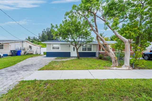 1523 SW 68th Way, North Lauderdale, FL 33068