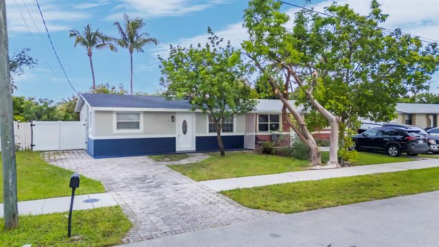 1523 SW 68th Way, North Lauderdale, FL 33068