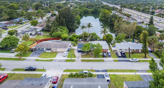 1523 SW 68th Way, North Lauderdale, FL 33068